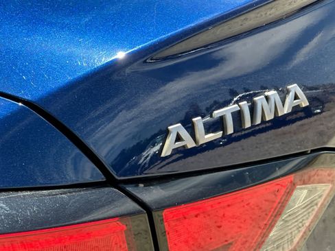 Certified 2023 Nissan Altima 2.5 SR FWD image 33
