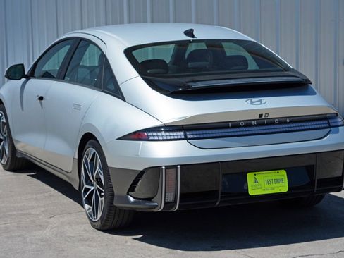 Used 2023 Hyundai Ioniq 6 SEL image 49