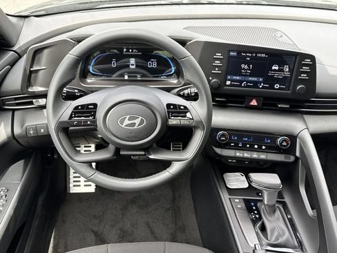 New 2026 Hyundai Elantra Sport FWD image 22