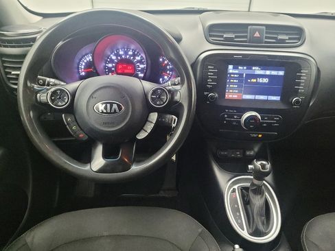 Used 2019 Kia Soul + image 22