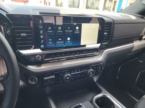 Certified 2025 Chevrolet Silverado 1500 LTZ w/ LTZ Premium Package image 37