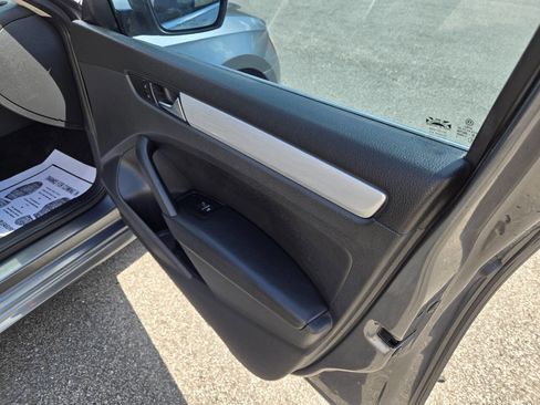 Used 2013 Volkswagen Passat 2.5 SE image 24