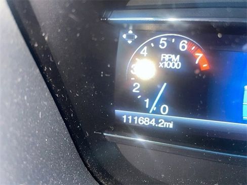 Used 2017 Ford Explorer XLT w/ Equipment Group 201A image 11