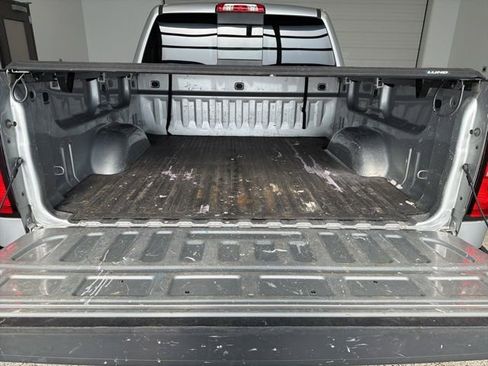 Used 2018 Chevrolet Silverado 1500 LT w/ All Star Edition image 32