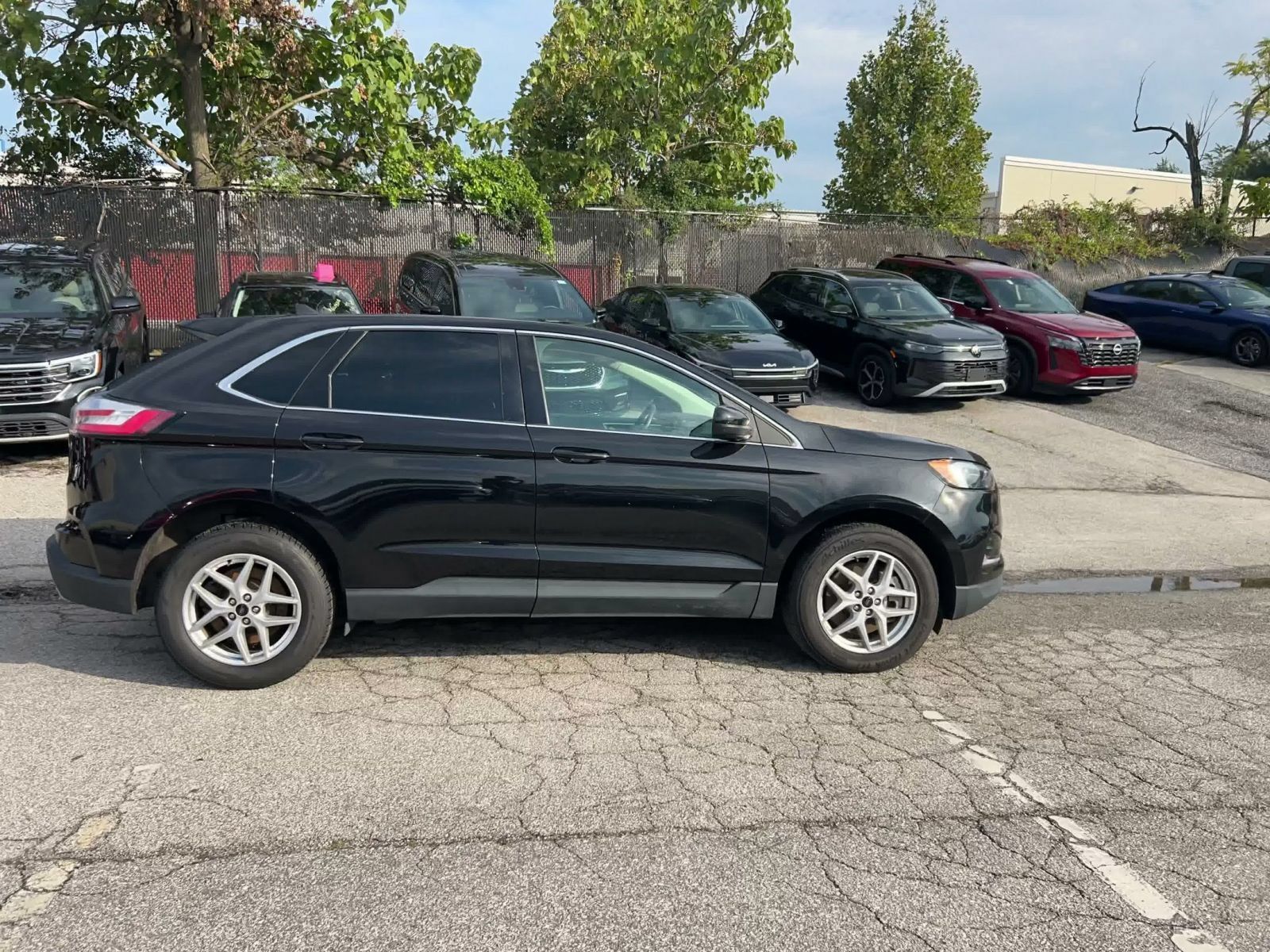 Used 2023 Ford Edge SEL AWD/4WD image 15