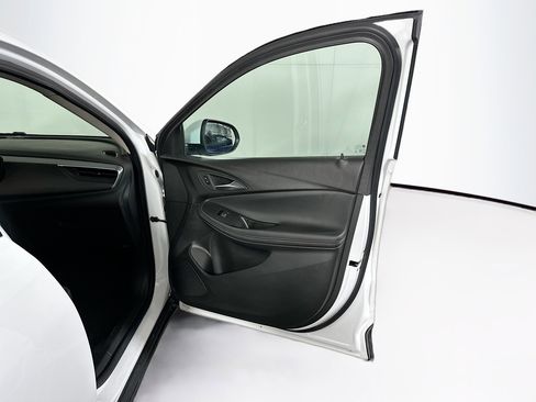 Used 2025 Buick Encore GX Preferred image 30