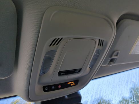 Used 2021 Buick Envision Preferred w/ Sport Touring Package image 20