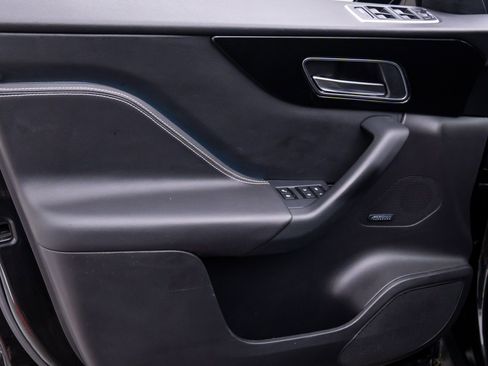 Used 2020 Jaguar F-PACE S image 12