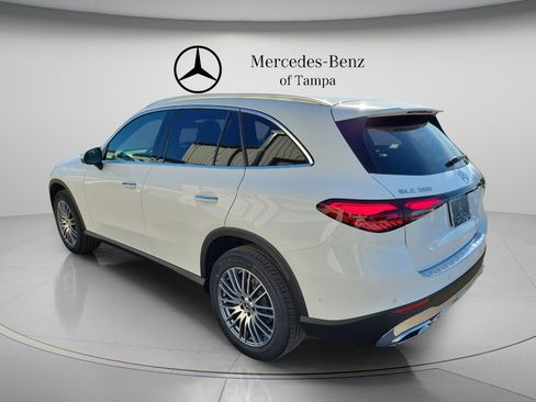 Certified 2026 Mercedes-Benz GLC 300 image 3
