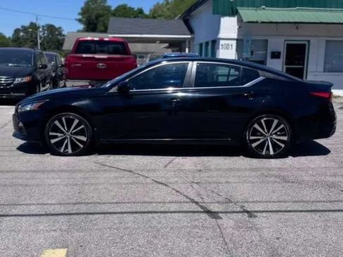 Used 2021 Nissan Altima 2.5 SR FWD image 4