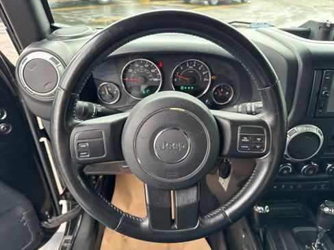 Used 2015 Jeep Wrangler Unlimited Sahara w/ Trailer Tow Group image 11