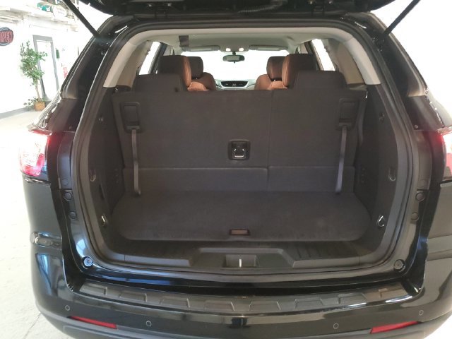 Used 2017 Chevrolet Traverse LT w/ Style and Technology Package AWD/4WD image 6