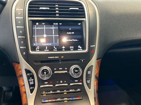 Used 2016 Lincoln MKX Reserve w/ Climate Package AWD/4WD image 12