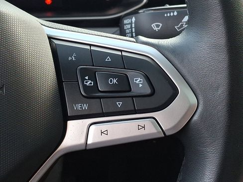 Used 2025 Volkswagen Jetta SE FWD image 22