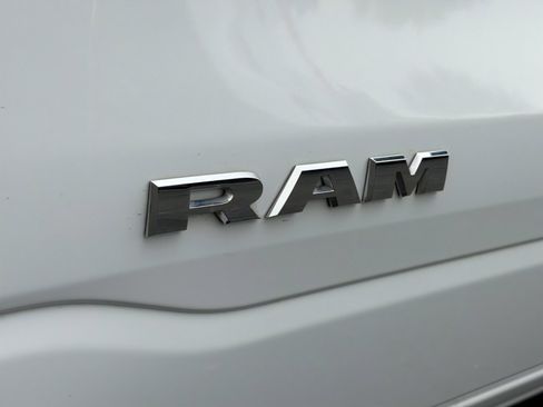 Used 2024 RAM 1500 Big Horn image 38
