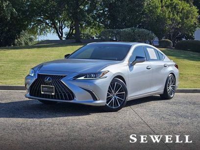 Certified 2025 Lexus ES 300h w/ Premium Package