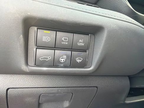 Used 2022 Toyota Highlander Platinum AWD/4WD image 12