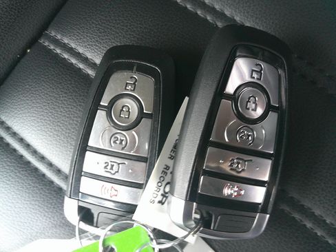 Used 2022 Ford Edge SEL w/ Convenience Package image 38