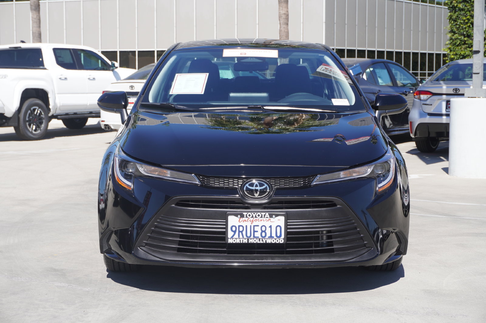 Certified 2025 Toyota Corolla LE FWD image 3