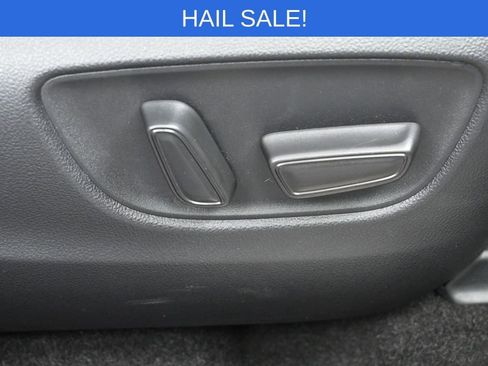 Used 2021 Toyota Venza XLE w/ Softex Package image 36