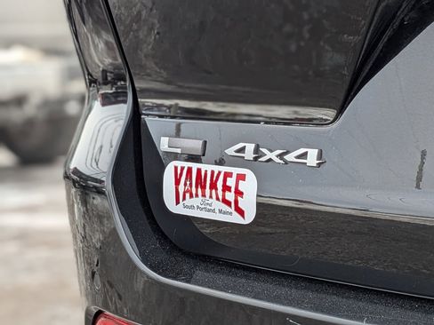 Used 2021 Jeep Grand Cherokee L Summit w/ Advanced Protech Group IV image 13