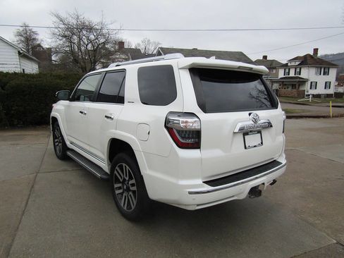 Used 2019 Toyota 4Runner Limited image 4
