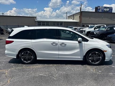 Used 2024 Honda Odyssey Elite image 12