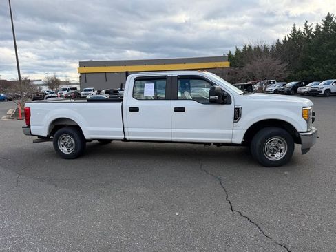 Used 2017 Ford F250 XL w/ Power Equipment Group image 4