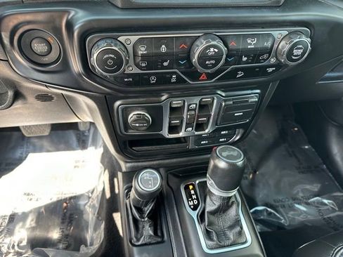 Used 2021 Jeep Wrangler Unlimited Sahara AWD/4WD image 22