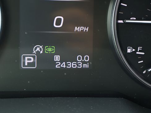Certified 2025 Subaru Outback Touring XT w/ Popular Package #2 AWD/4WD image 2