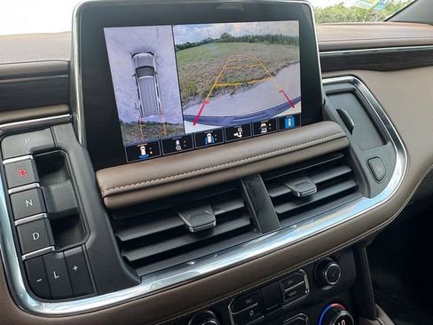 Used 2021 Chevrolet Tahoe High Country AWD/4WD image 9