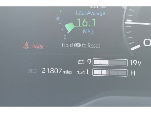 Used 2025 Toyota Sequoia Limited w/ Tow Technology Package AWD/4WD image 40