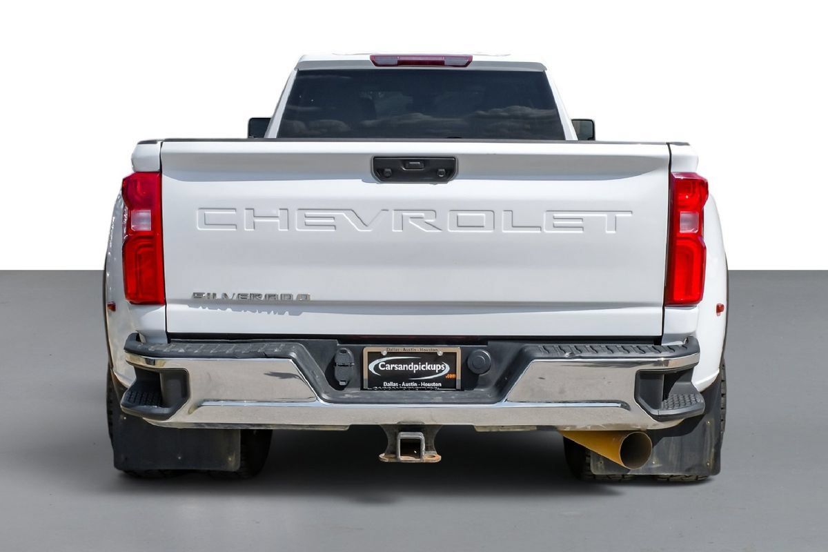 Used 2024 Chevrolet Silverado 3500 LT w/ Convenience Package AWD/4WD image 8