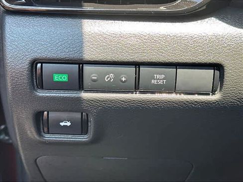 Certified 2024 Nissan Sentra SV w/ SV Premium Package FWD image 19