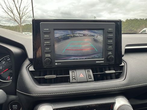 Used 2022 Toyota RAV4 XLE Premium image 35