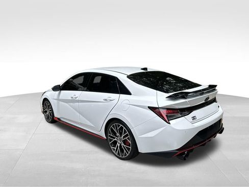 Used 2022 Hyundai Elantra N FWD image 3