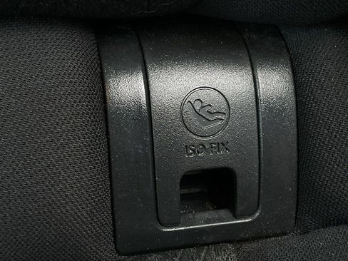 Used 2025 Nissan Rogue SV image 15