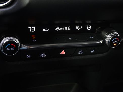 Used 2022 MAZDA CX-30 AWD 2.5 S w/ Premium Package image 32