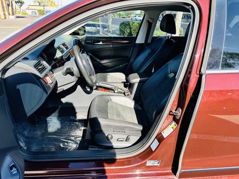 Used 2013 Volkswagen Passat TDI SEL Premium image 14