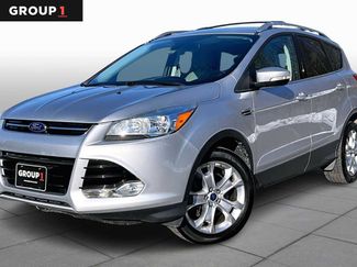 Used 2016 Ford Escape Titanium video 1