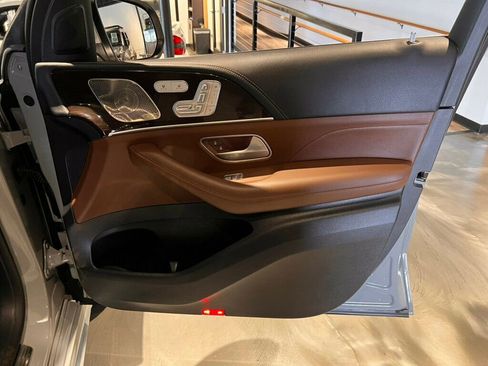 Used 2024 Mercedes-Benz GLE 53 AMG 4MATIC image 32