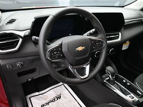 New 2026 Chevrolet TrailBlazer LT w/ Convenience Package FWD image 19