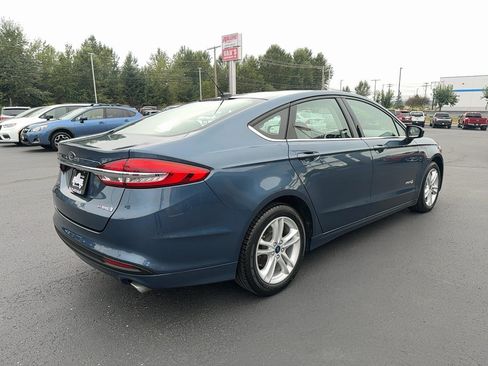 Used 2018 Ford Fusion S FWD image 5