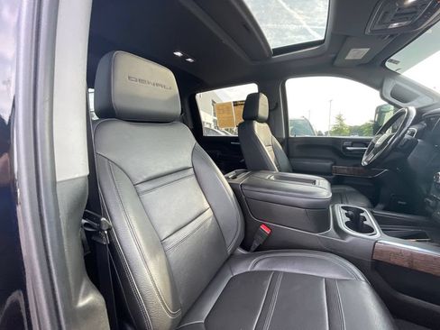 Used 2022 GMC Sierra 2500 Denali w/ Denali Ultimate Package AWD/4WD image 30