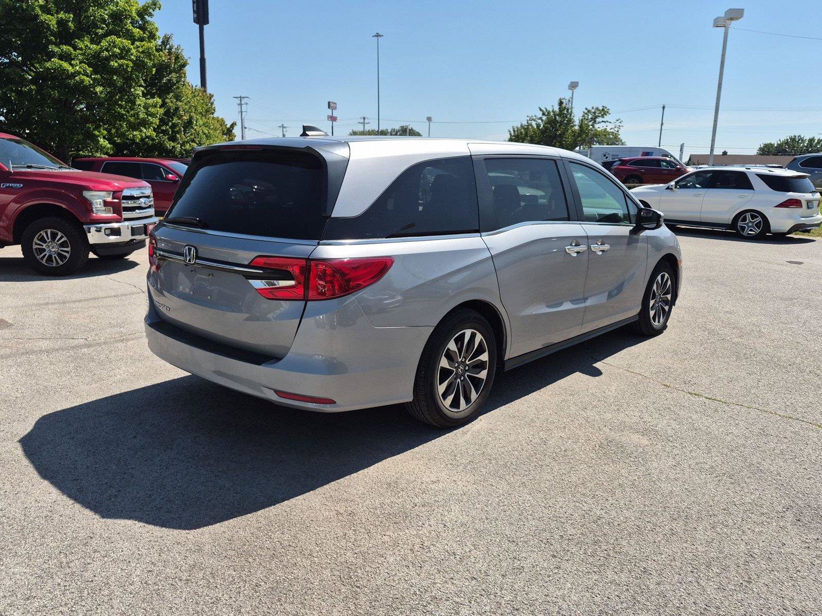 Used 2023 Honda Odyssey EX-L image 5