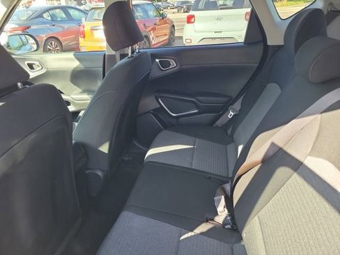 Used 2021 Kia Soul S image 28