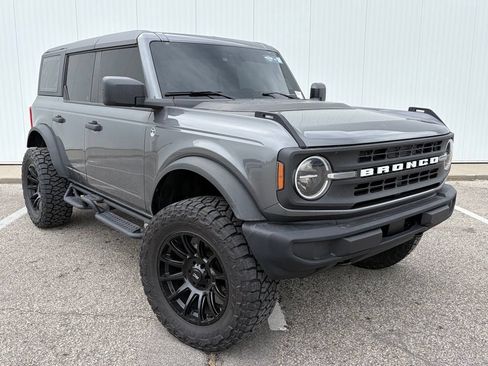 Used 2025 Ford Bronco 4-Door AWD/4WD image 10