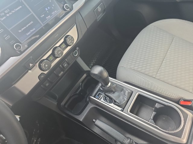 Used 2021 Toyota Tacoma SR5 w/ SR5 Appearance Package (SM) RWD image 24