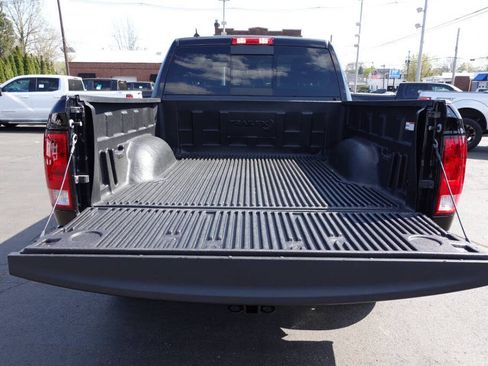Used 2023 RAM 1500 Classic SLT w/ Electronics Convenience Group AWD/4WD image 27