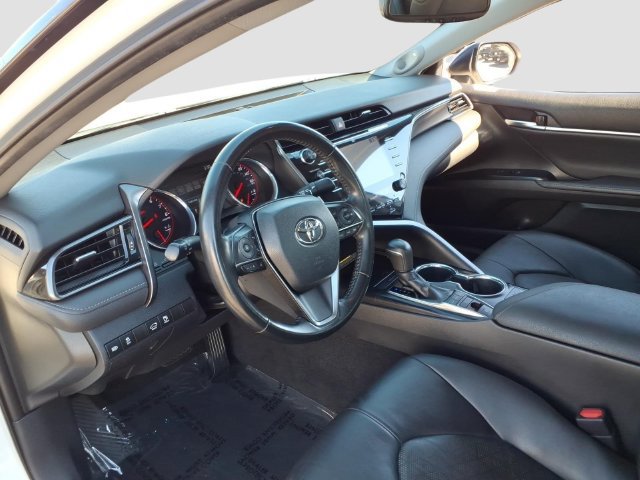 Used 2019 Toyota Camry XSE w/ Navigation Package FWD image 11